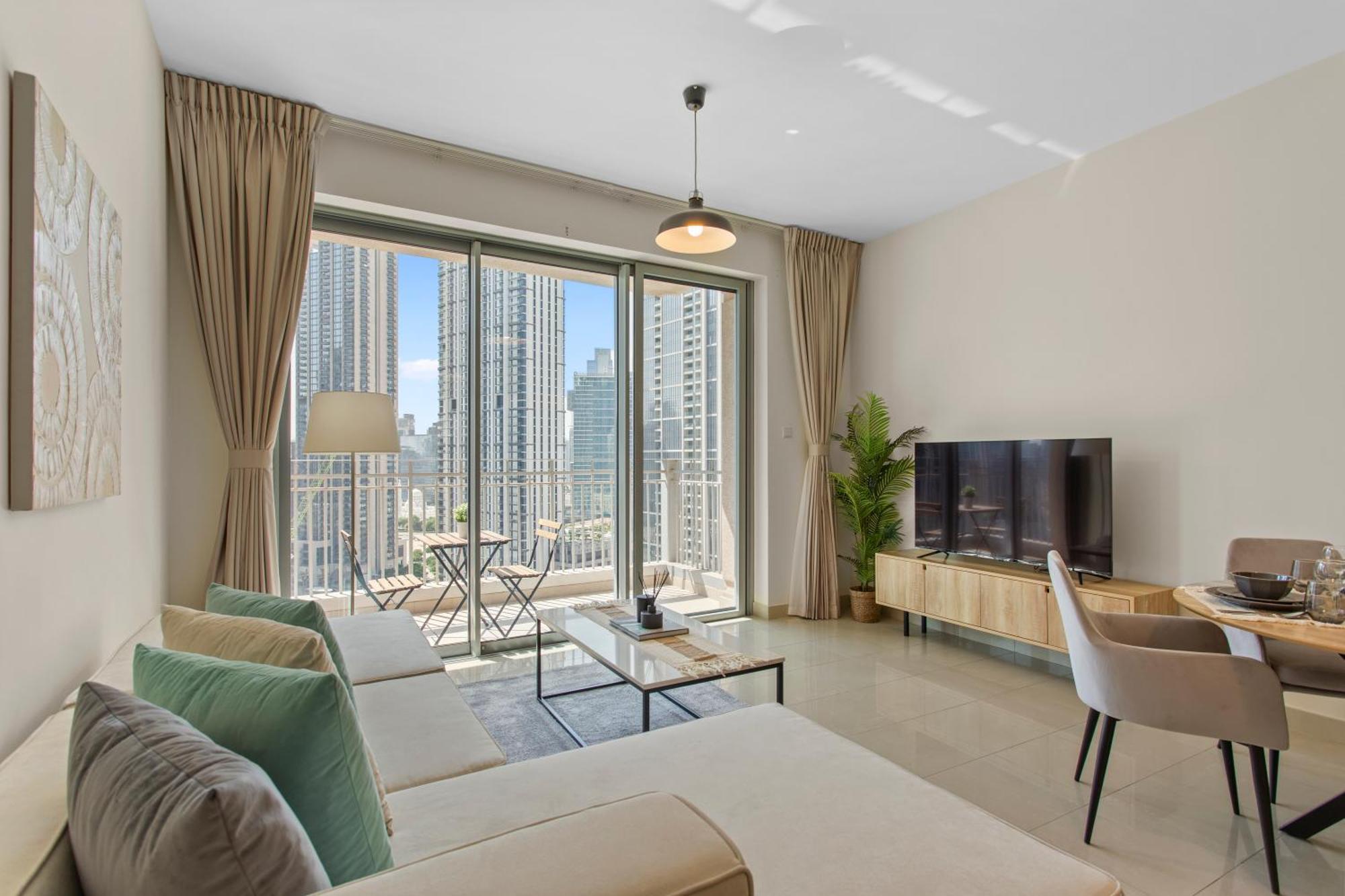 Upscale 1 Bedroom In The Heart Of Downtown