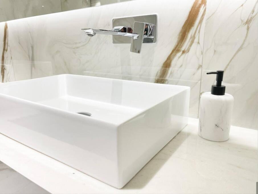 Apartment Luxury 4 Bed In Sadaf 8 On The Walk Jbr