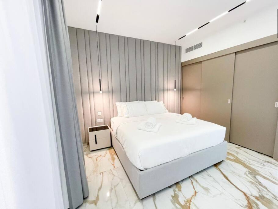 Luxury 4 Bed In Sadaf 8 On The Walk Jbr
