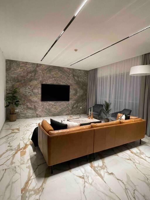 Luxury 4 Bed In Sadaf 8 On The Walk Jbr *