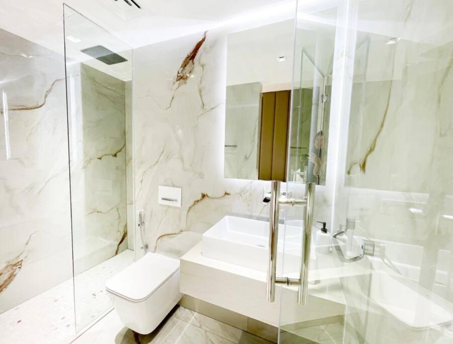Luxury 4 Bed In Sadaf 8 On The Walk Jbr Apartment *