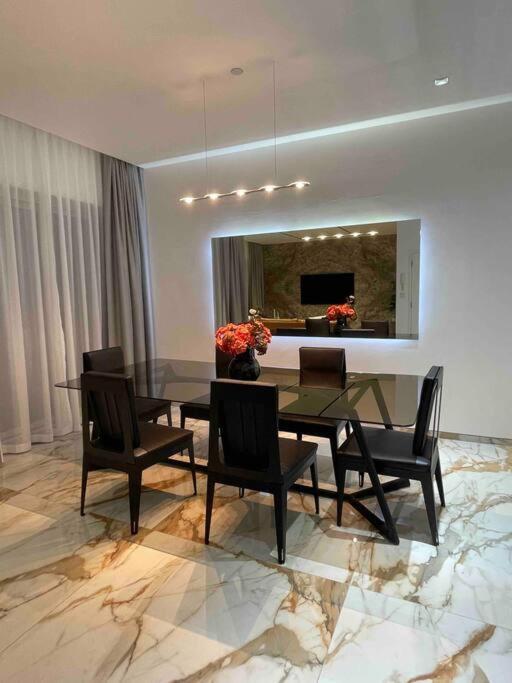 Luxury 4 Bed In Sadaf 8 On The Walk Jbr Apartment *