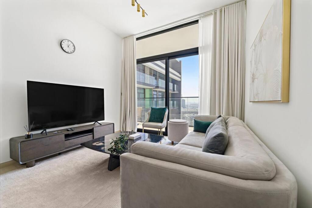 Modern 2 Bedroom In Family Community