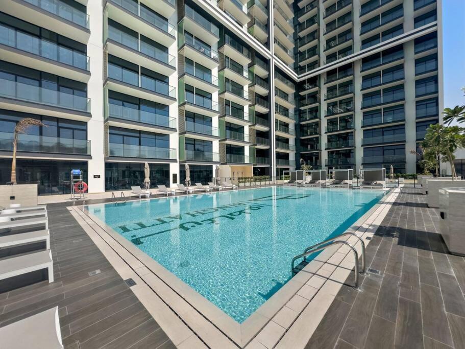 Apartment Modern 2 Bedroom In Family Community