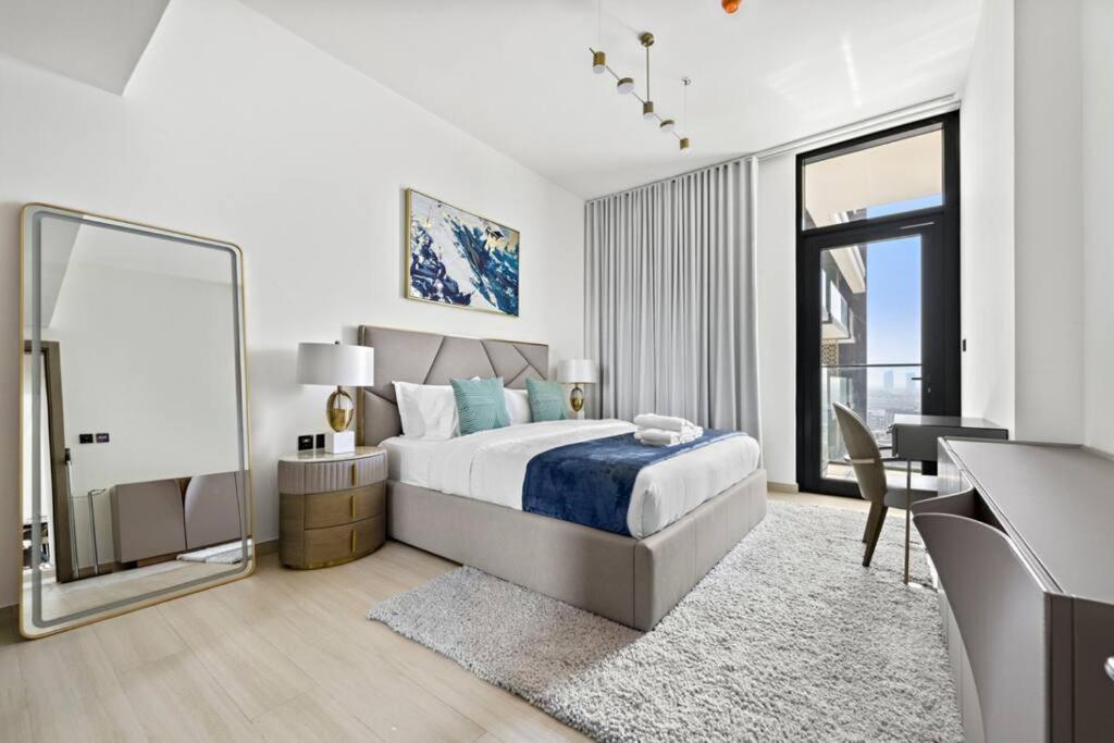 Modern 2 Bedroom In Family Community * Dubai