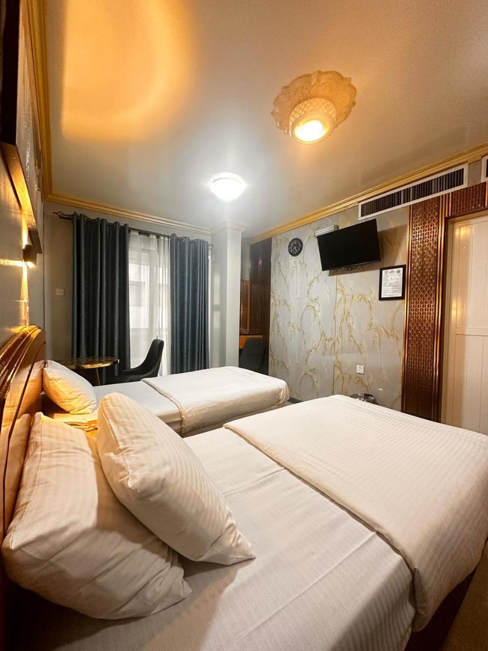Maaeen Hotel *