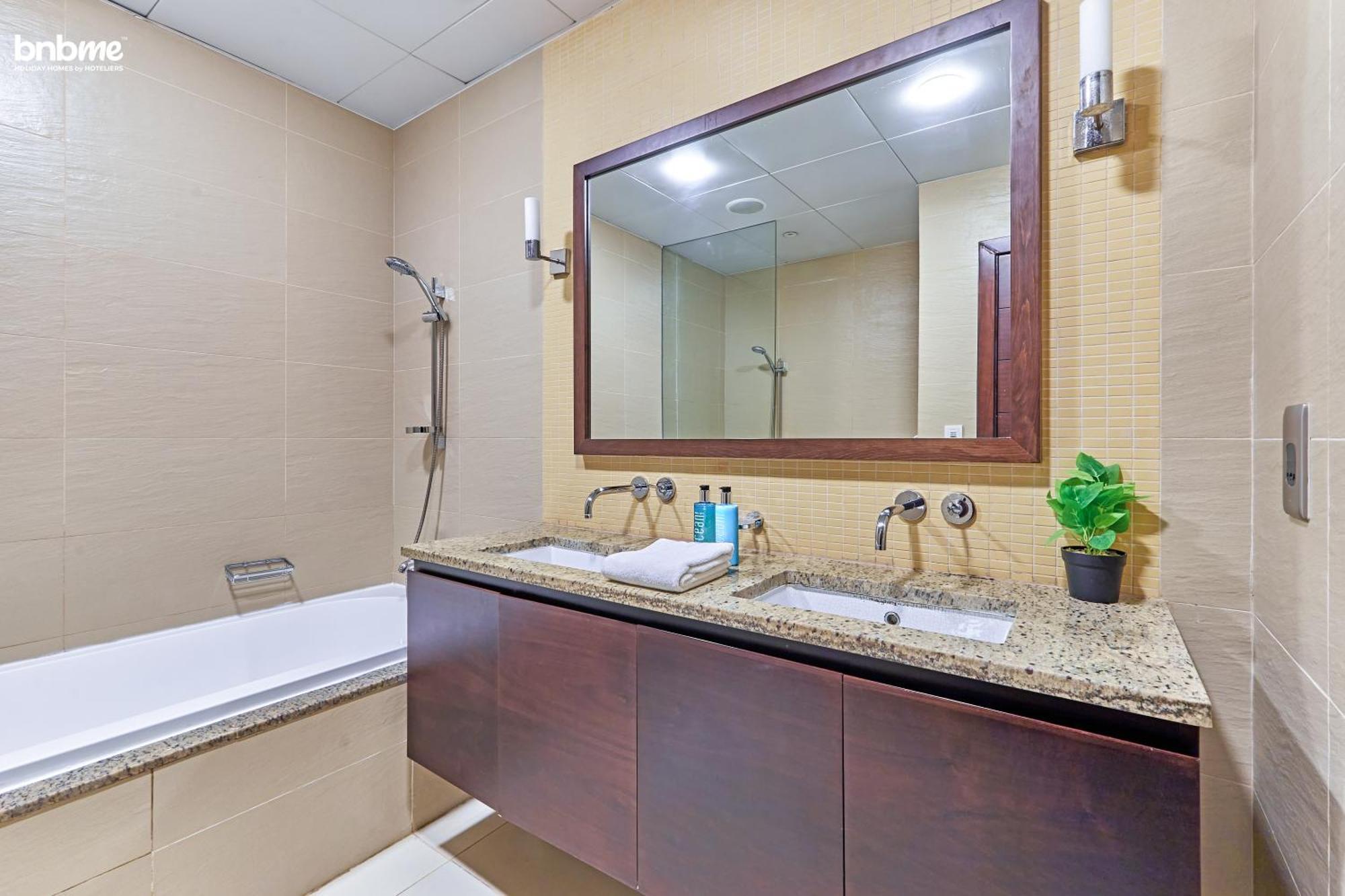 Bnbmehomes - Tiara Tanzanite Apartment