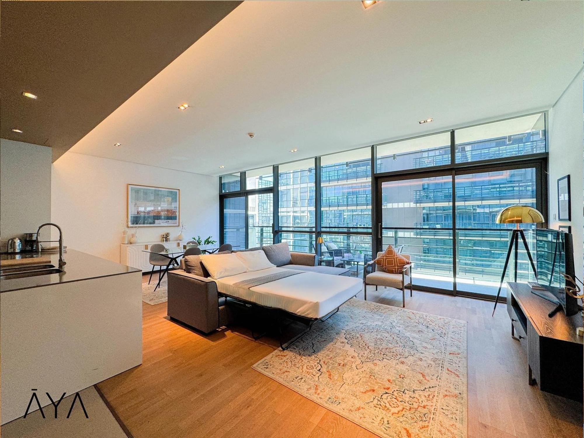 Luxury With Pool, Patio & Gym In Walk Daire *