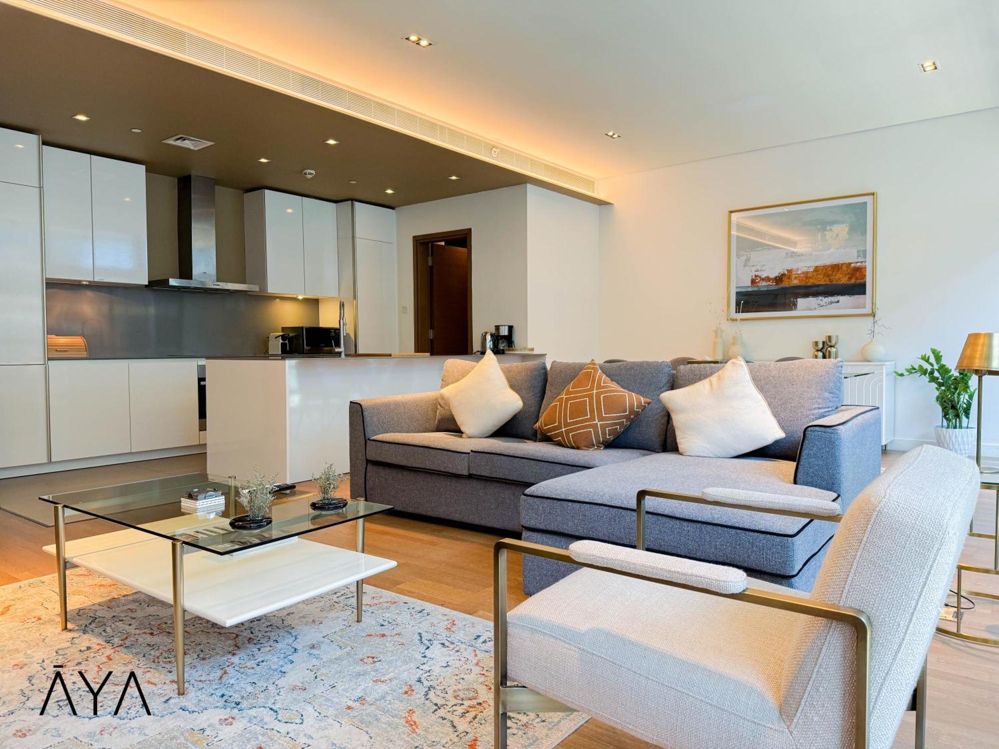 Luxury With Pool, Patio & Gym In Walk *
