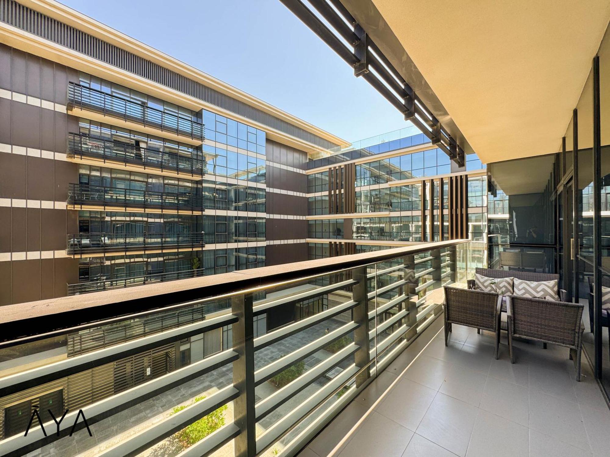 Luxury With Pool, Patio & Gym In Walk Daire Dubai
