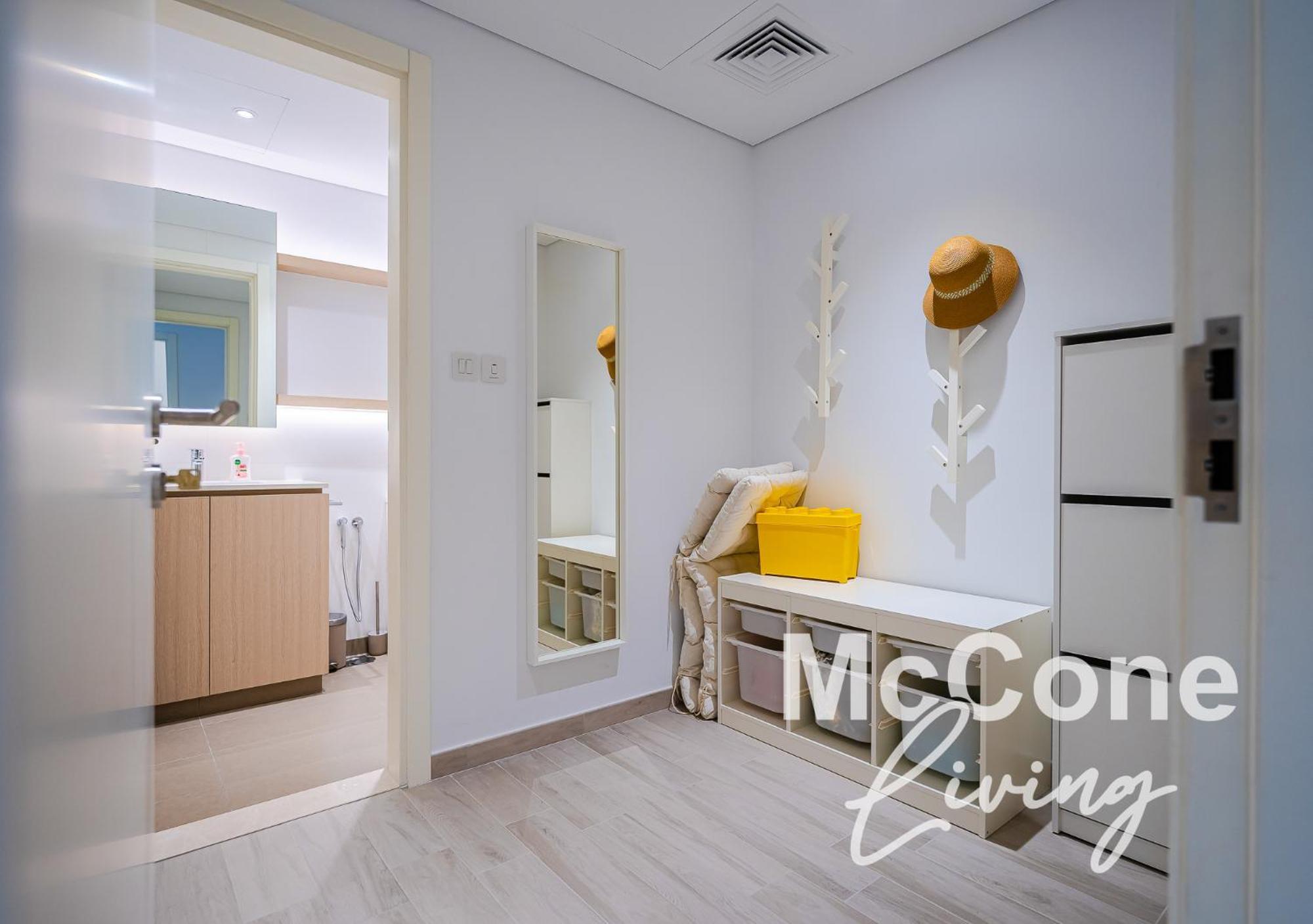 Apartment Stylish 2br With Terrace Near Parks Dubai
