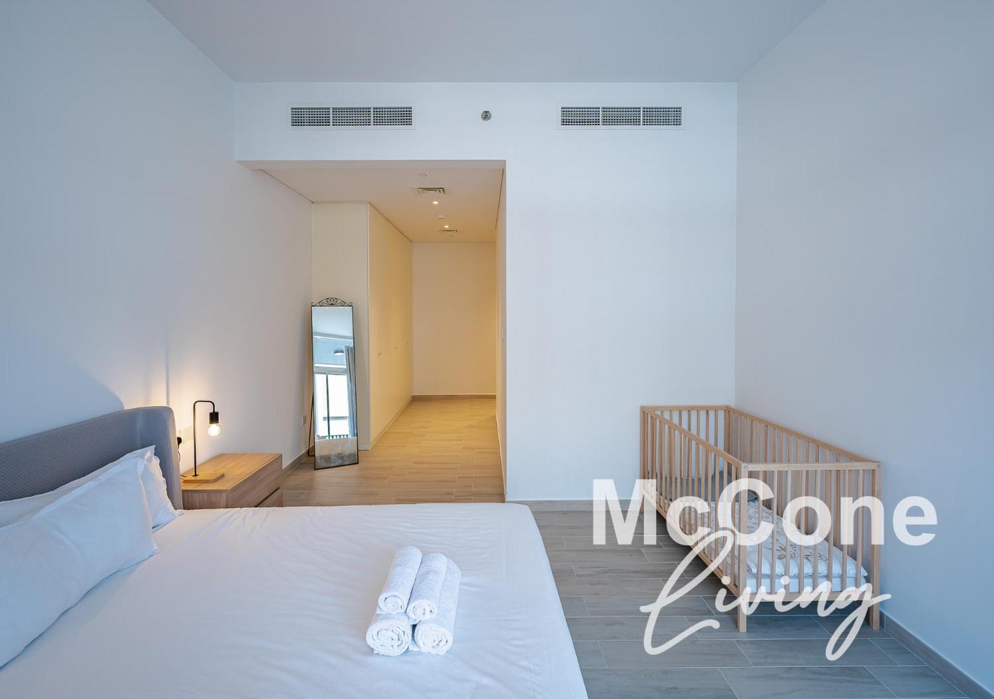 Stylish 2br With Terrace Near Parks Apartment *