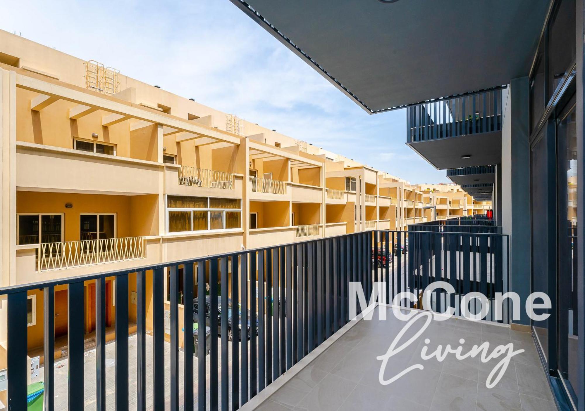 Apartment Stylish 2br With Terrace Near Parks Dubai