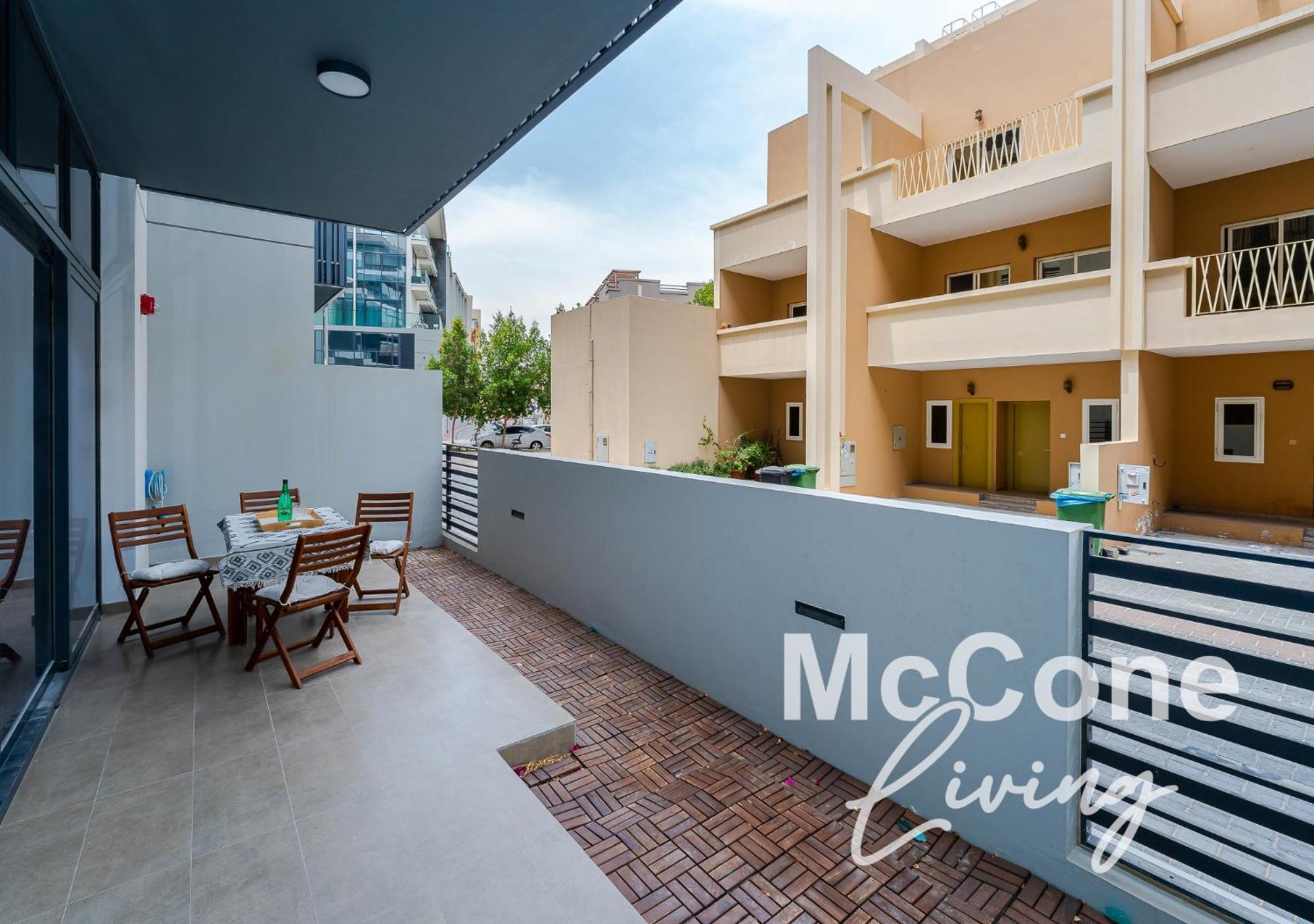Apartment Stylish 2br With Terrace Near Parks Dubai