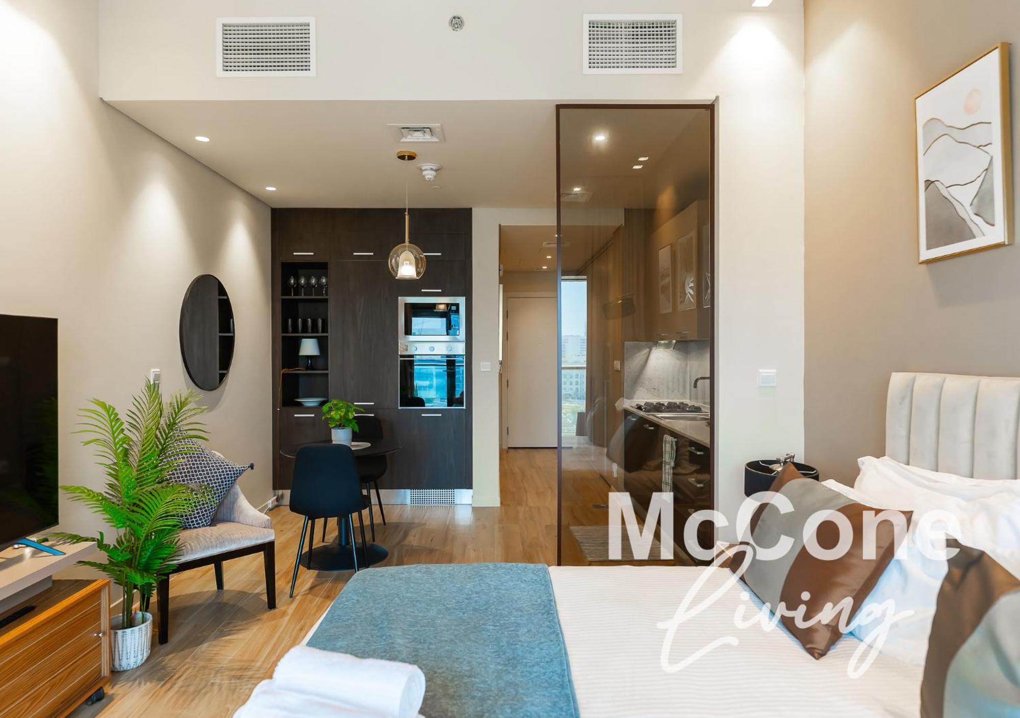 Modern Space With Free Wifi & Parking Apartment *