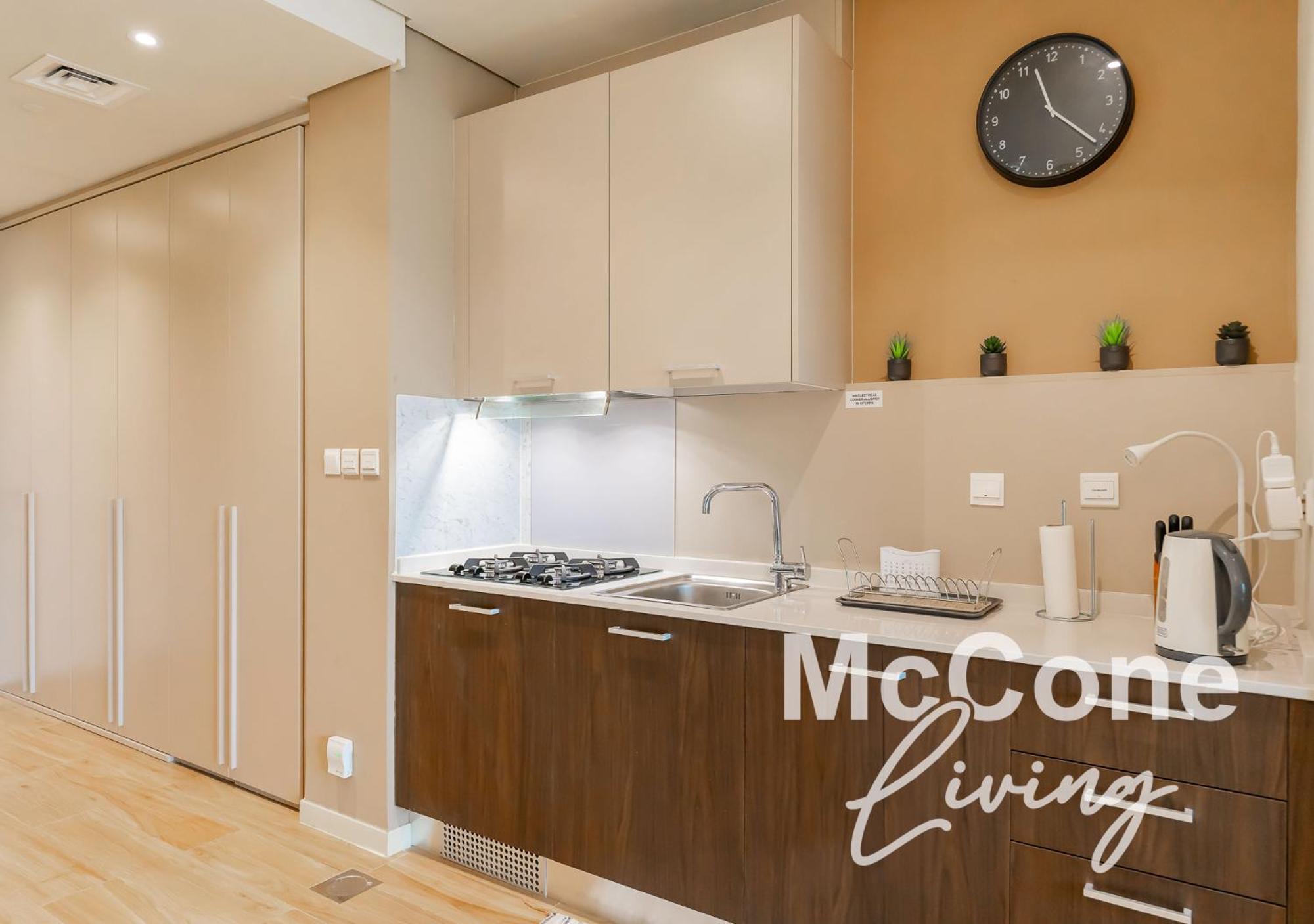 Apartment Modern Space With Free Wifi & Parking