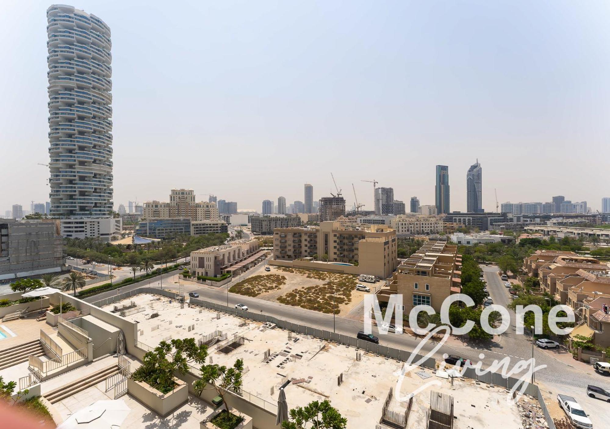 Modern Space With Free Wifi & Parking *