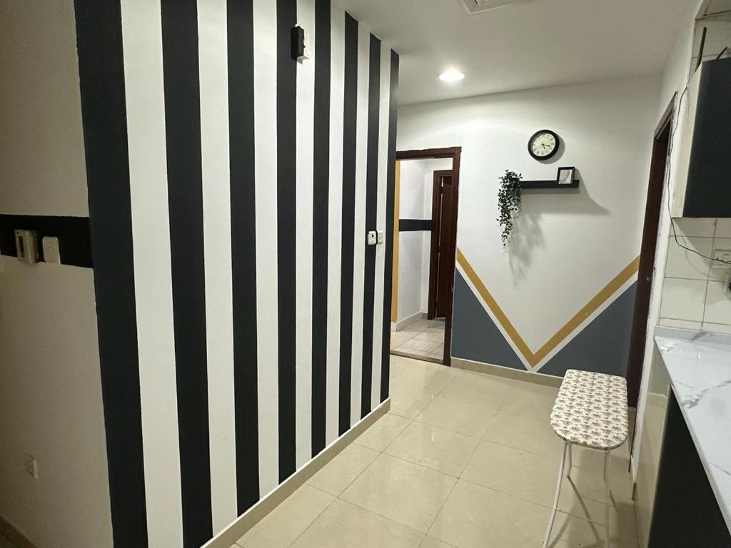 Restful Partition Near Mashreq Metro Privatunterkunft *