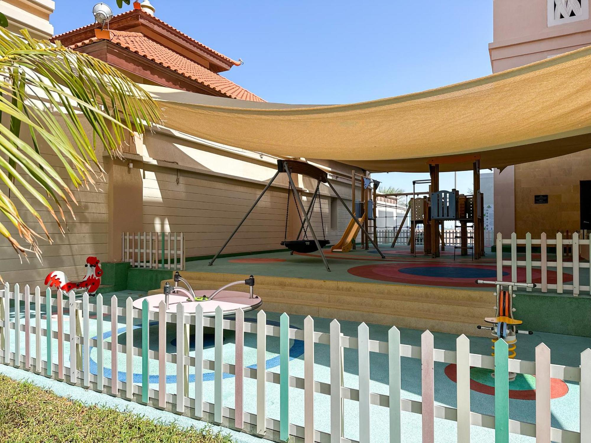 Apartment Upgraded 2br - Beachfront - 5 Star *