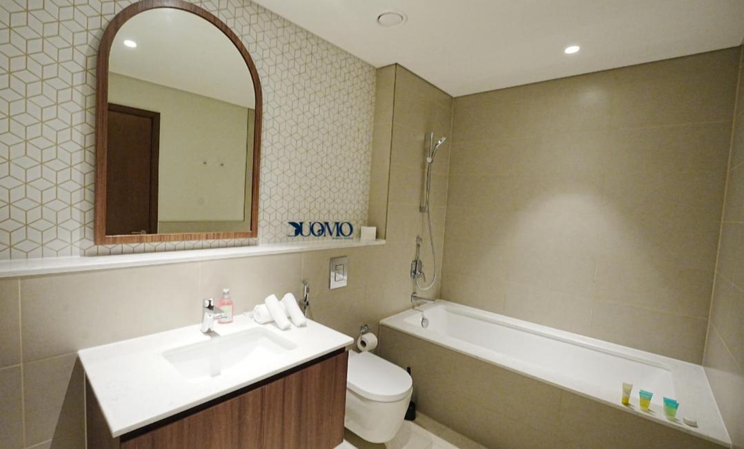 Myduomo-2br Creek With Park & Pool Views-205 Holiday home