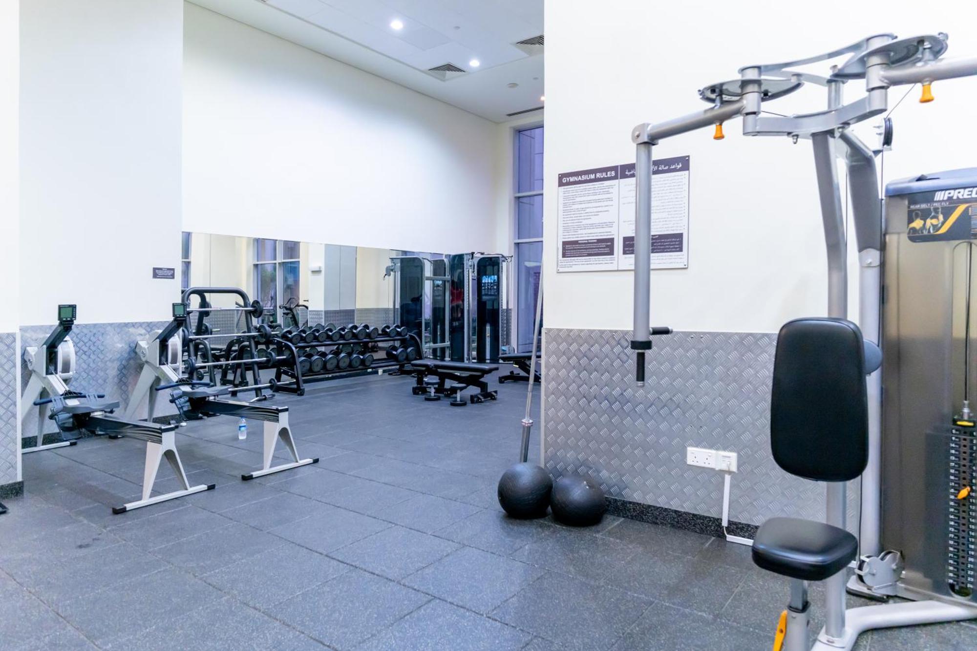 Stylish 1 Bedroom - Burj Khalifa View- 5Mn Walk To Dubai Mall-Apartment In Burj Views Tower Apartment Dubai