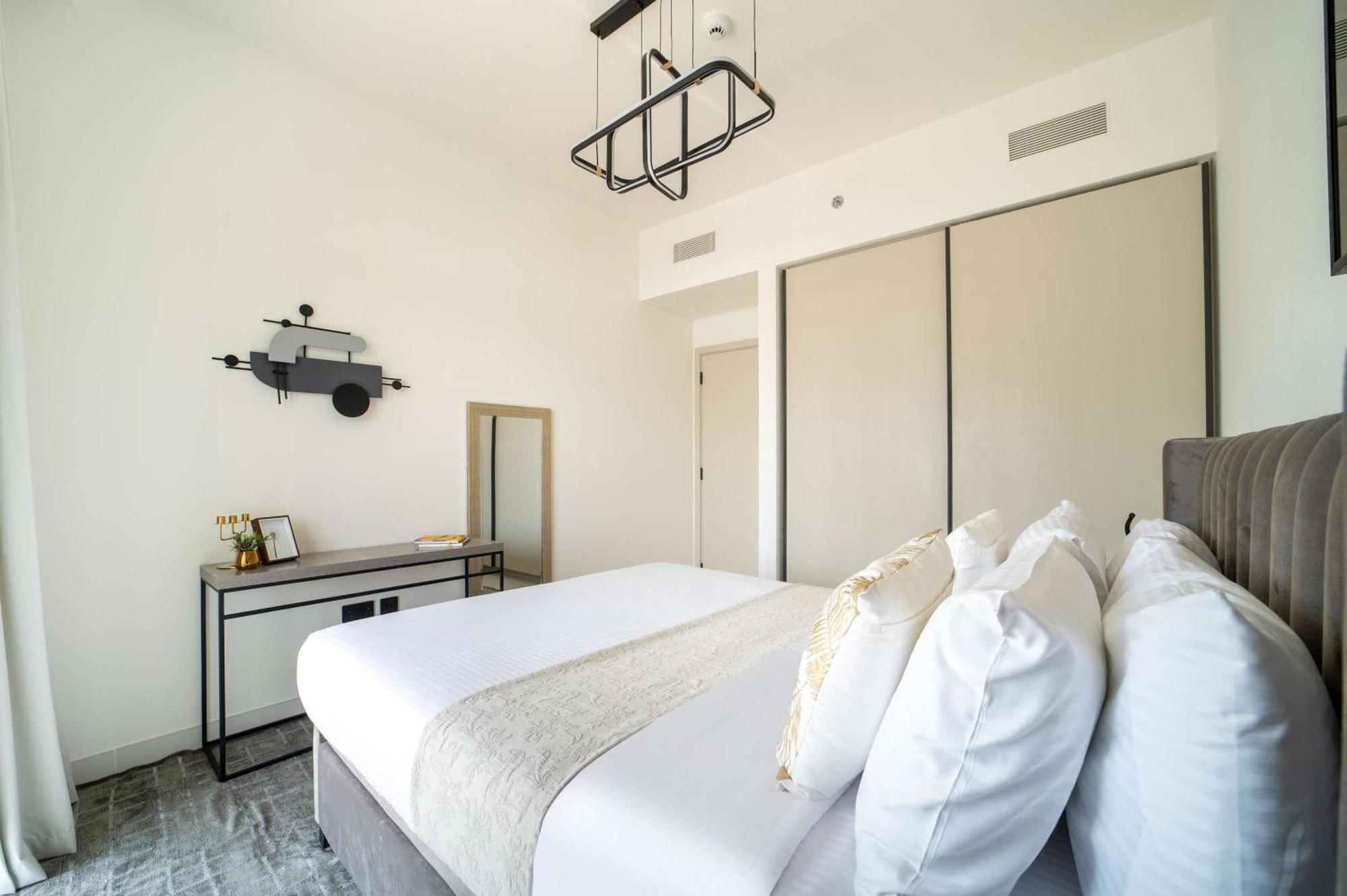 Apartment Frank Porter - Marina Vista Tower 2 Dubai