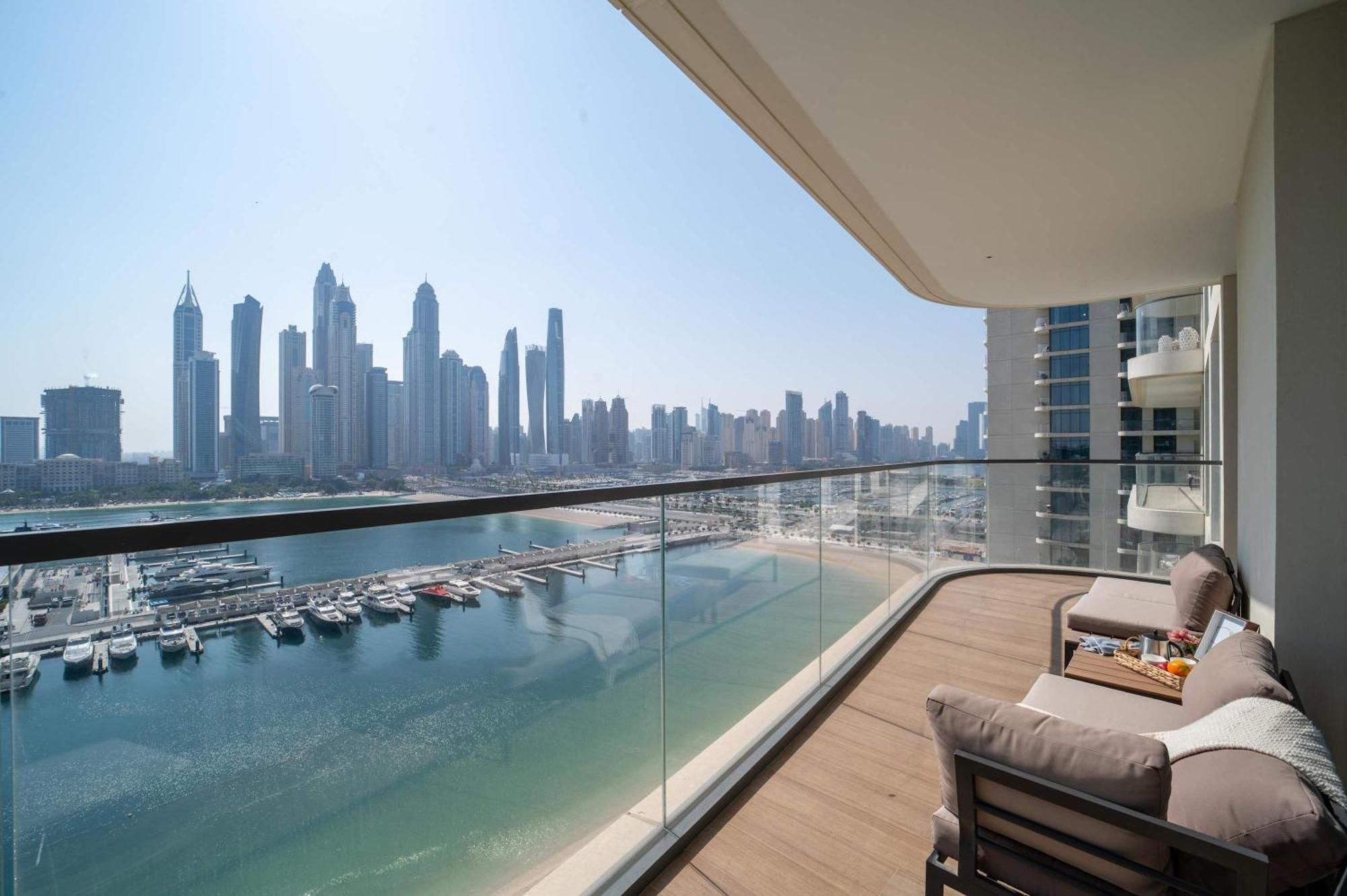 Apartment Frank Porter - Marina Vista Tower 2
