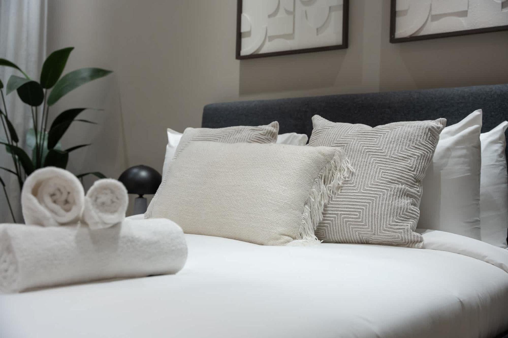 Luxurious 2-bedrooms At Princess Tower With Stunning Marina Views! Dubai