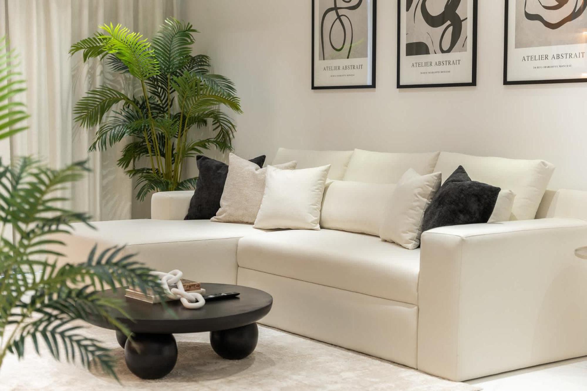 Luxurious 2-bedrooms At Princess Tower With Stunning Marina Views! *