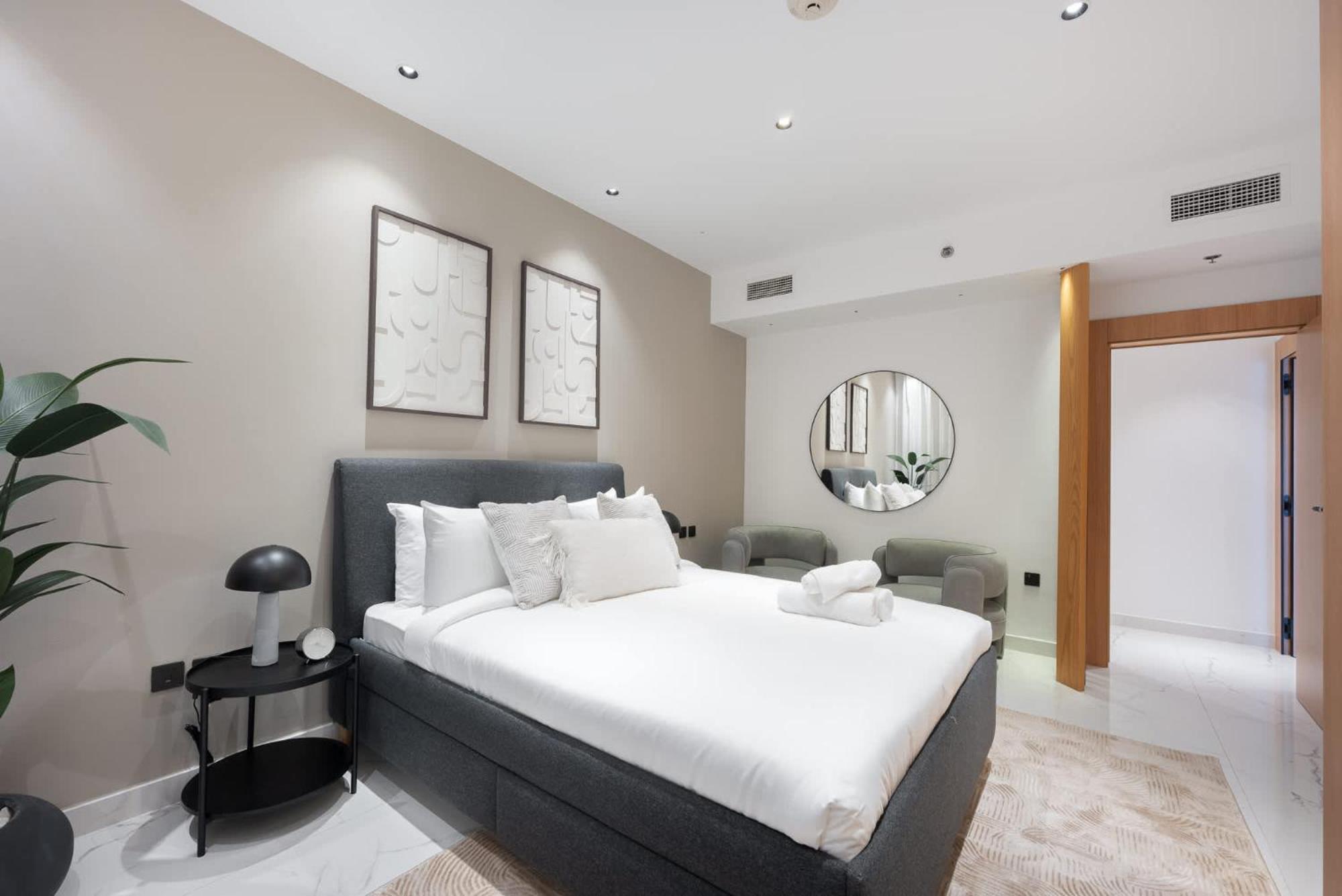 Luxurious 2-bedrooms At Princess Tower With Stunning Marina Views! Apartment *