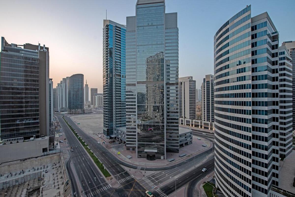 Sleek Studio Perfect For 2 In Business Bay Apartment