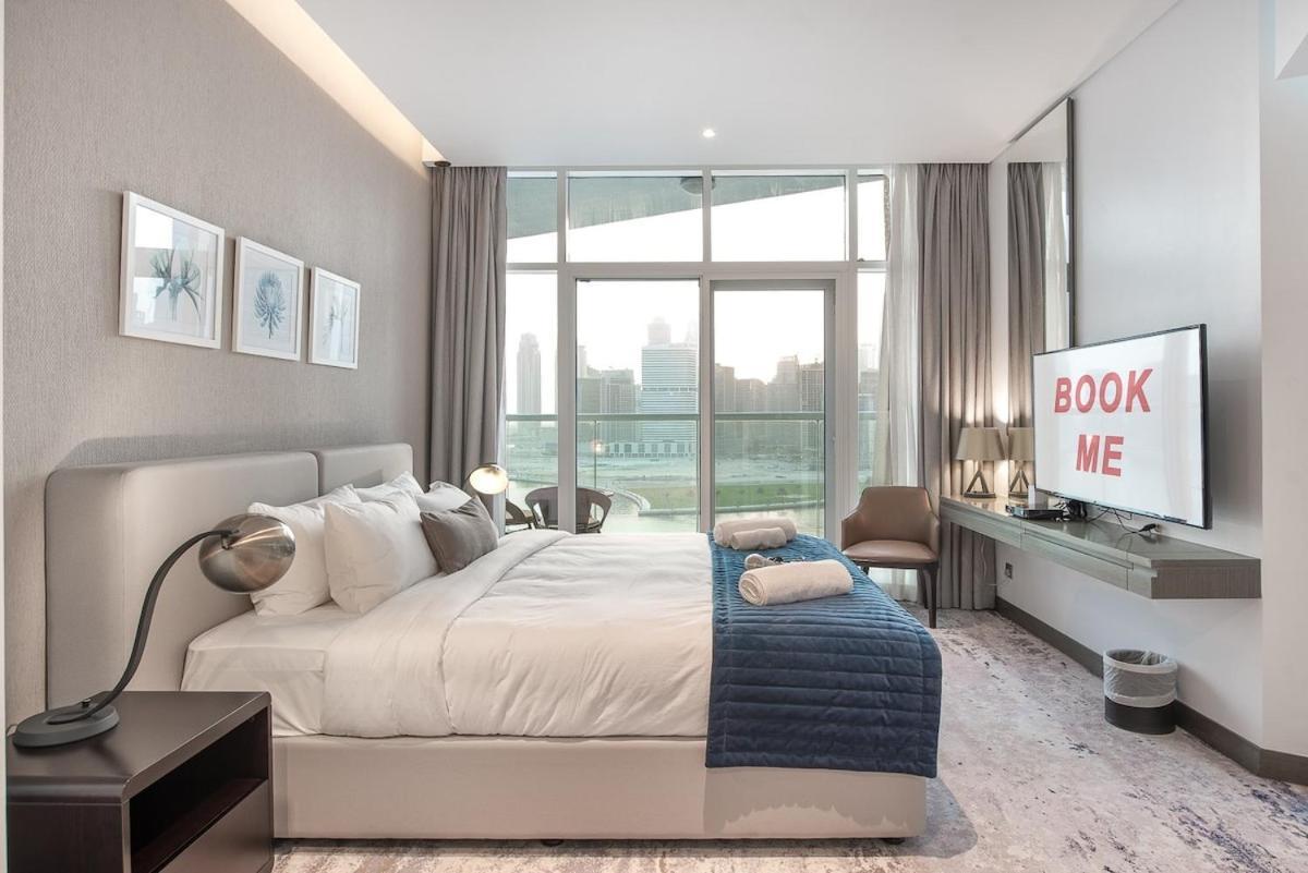 Sleek Studio Perfect For 2 In Business Bay Apartment Dubai