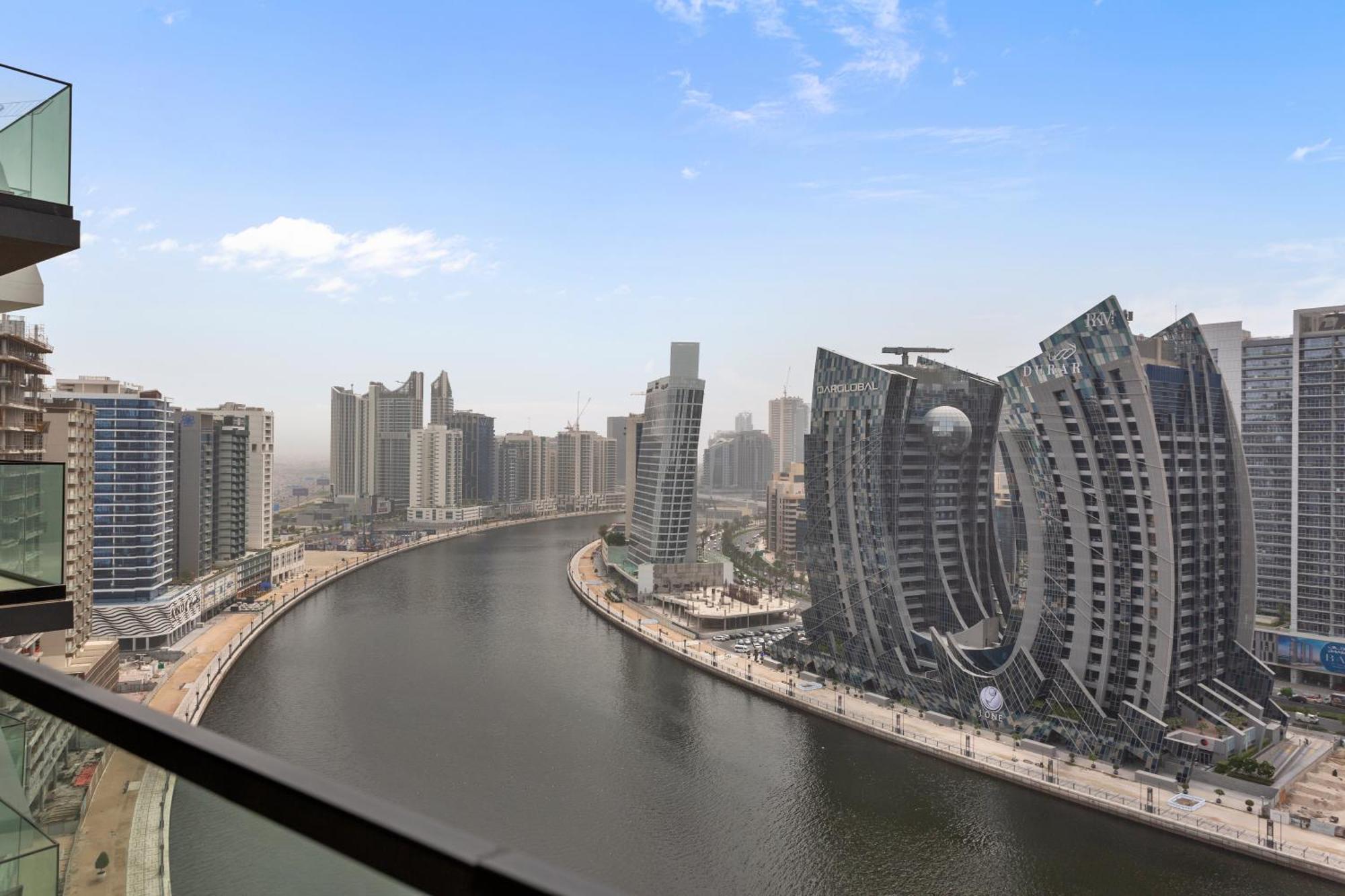 Premium 2 Bedroom With Stunning Burj Khalifa View Apartment