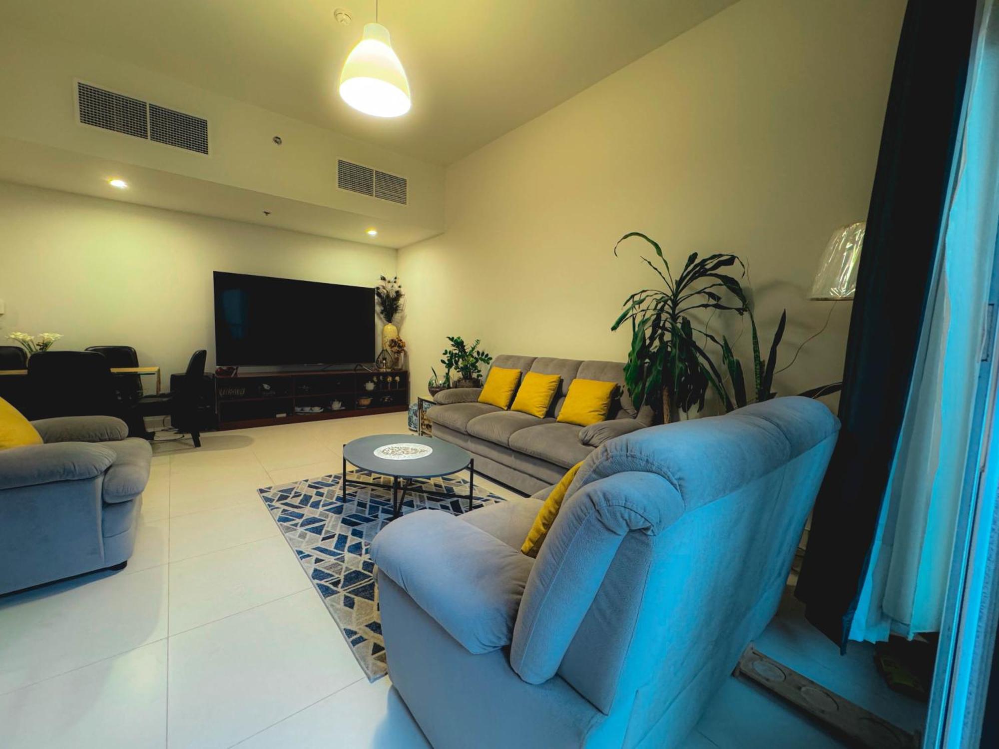 Homestay Modern Space In Prime Location *