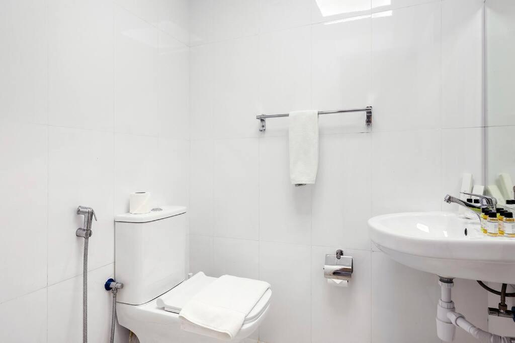 Apartamento First Class 4br Cozy Jumeirah Retreat *