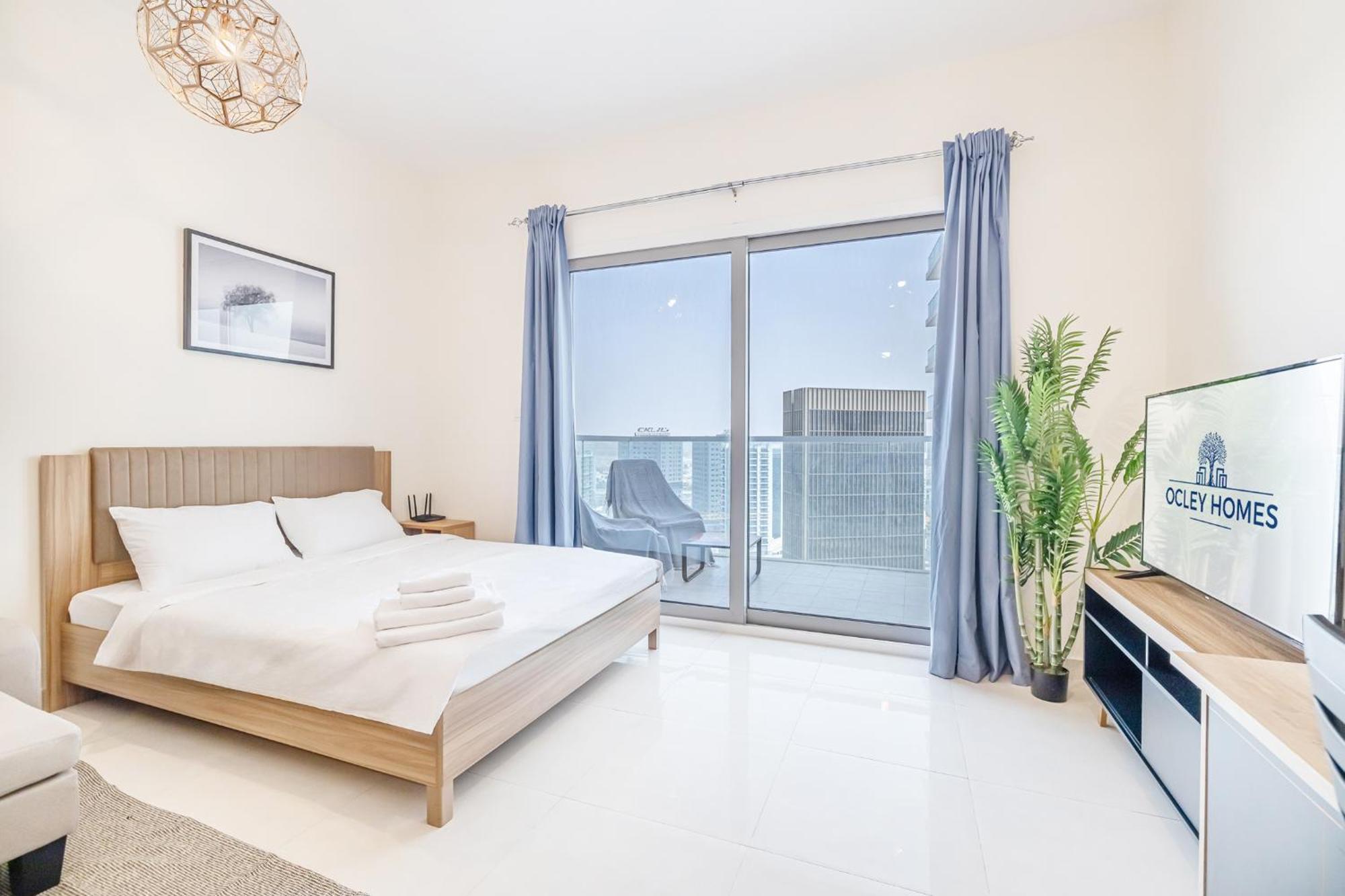 Modern Bright In Business Bay Dubai
