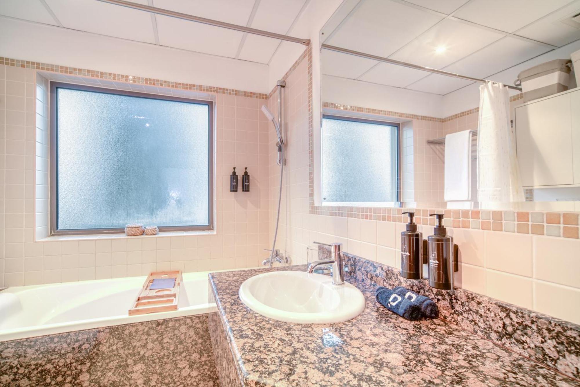 Elite 1 Bedroom In Jbr With Marina Views Apartment Dubai