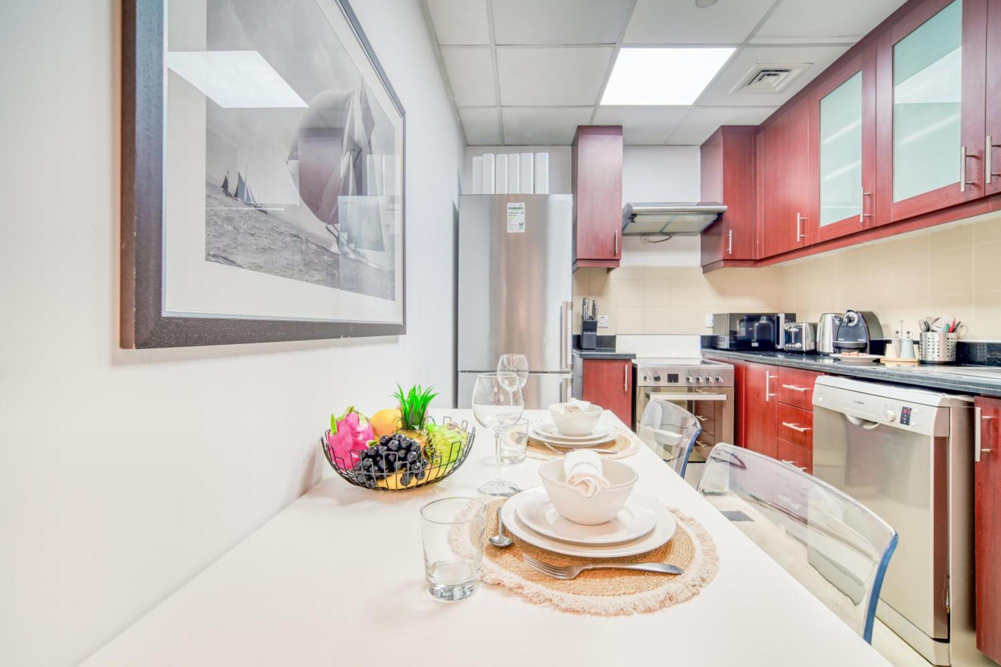 Elite 1 Bedroom In Jbr With Marina Views * Dubai