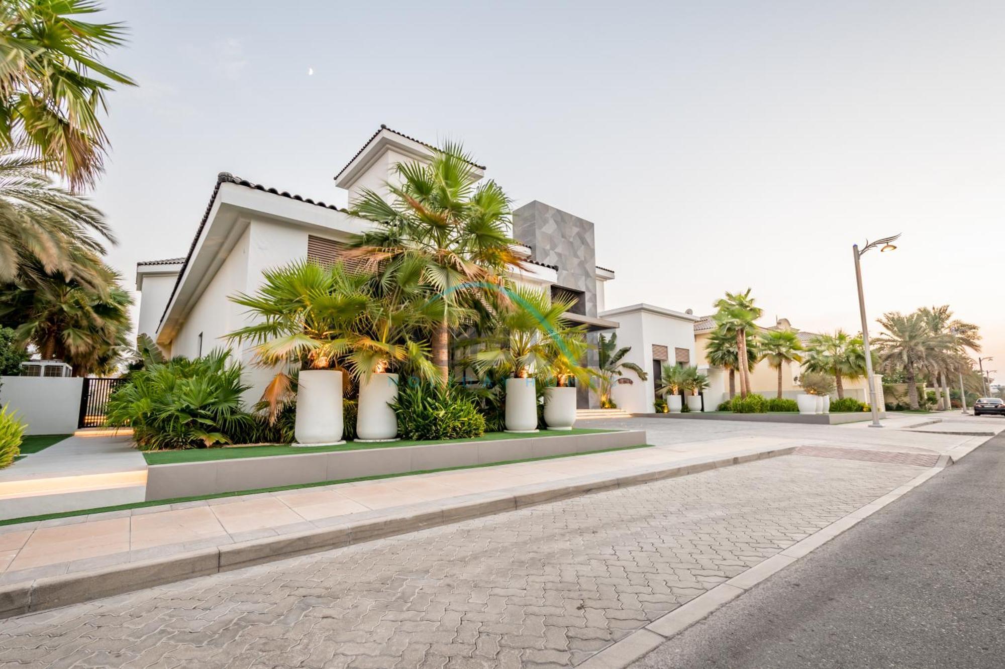 Exclusive 4br With 2 Assistant And Private Pool In Frond K, Palm Jumeirah By Deluxe Homes