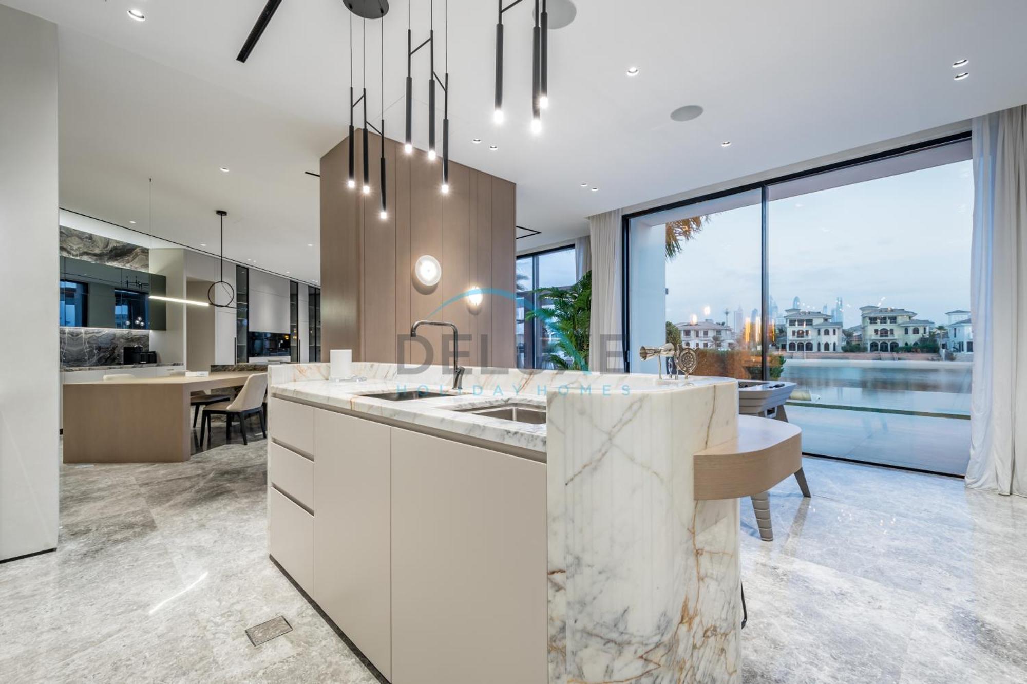 Exclusive 4br With 2 Assistant And Private Pool In Frond K, Palm Jumeirah By Deluxe Homes