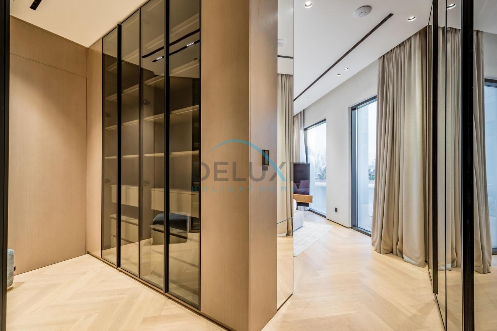 Apartment Exclusive 4br With 2 Assistant And Private Pool In Frond K, Palm Jumeirah By Deluxe Homes Dubai