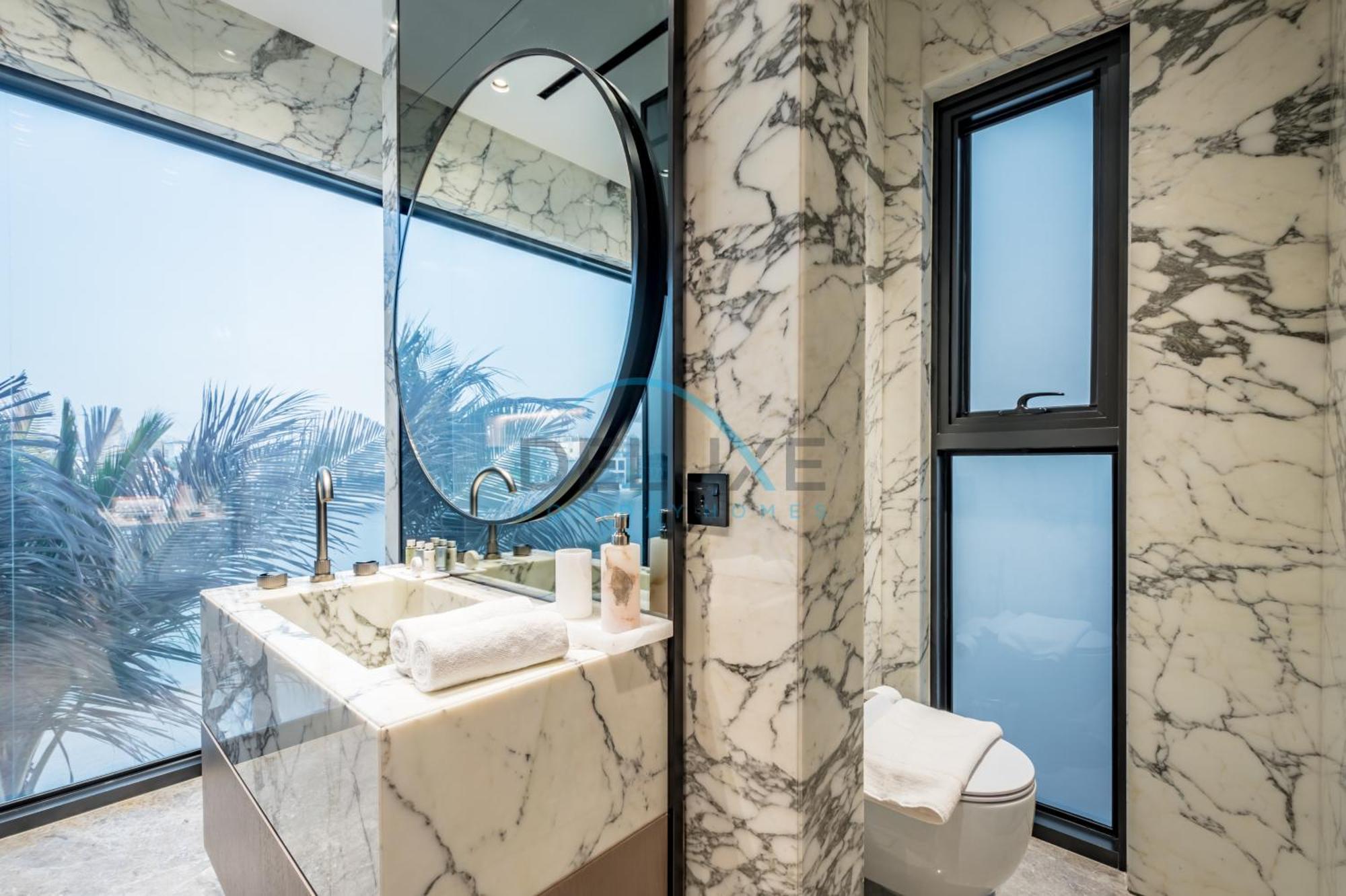 Exclusive 4br With 2 Assistant And Private Pool In Frond K, Palm Jumeirah By Deluxe Homes Dubai
