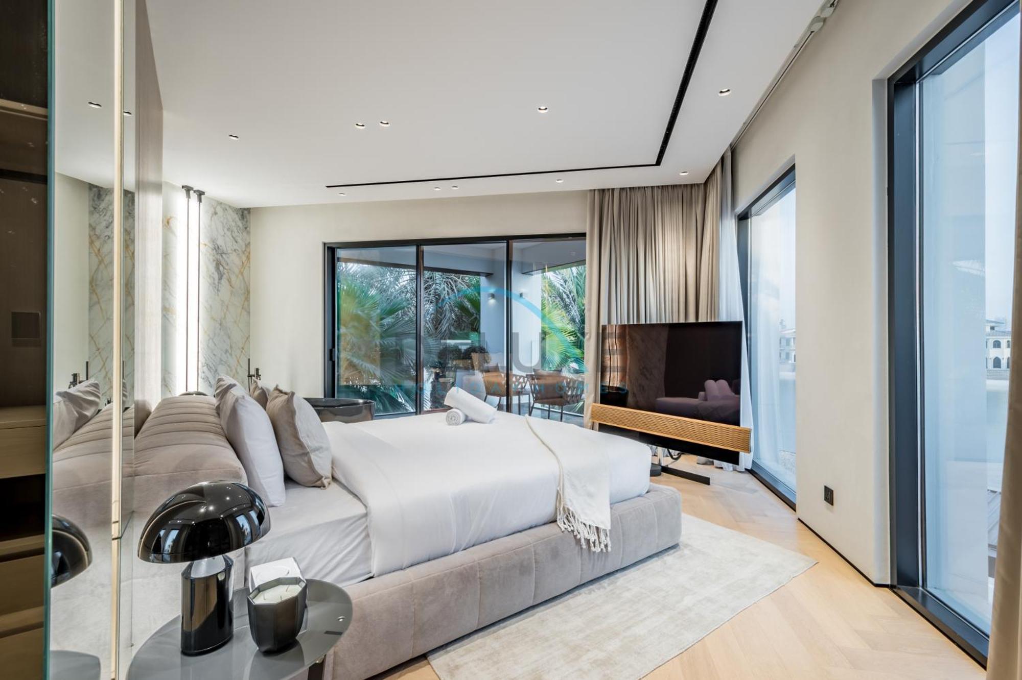Exclusive 4br With 2 Assistant And Private Pool In Frond K, Palm Jumeirah By Deluxe Homes Apartment