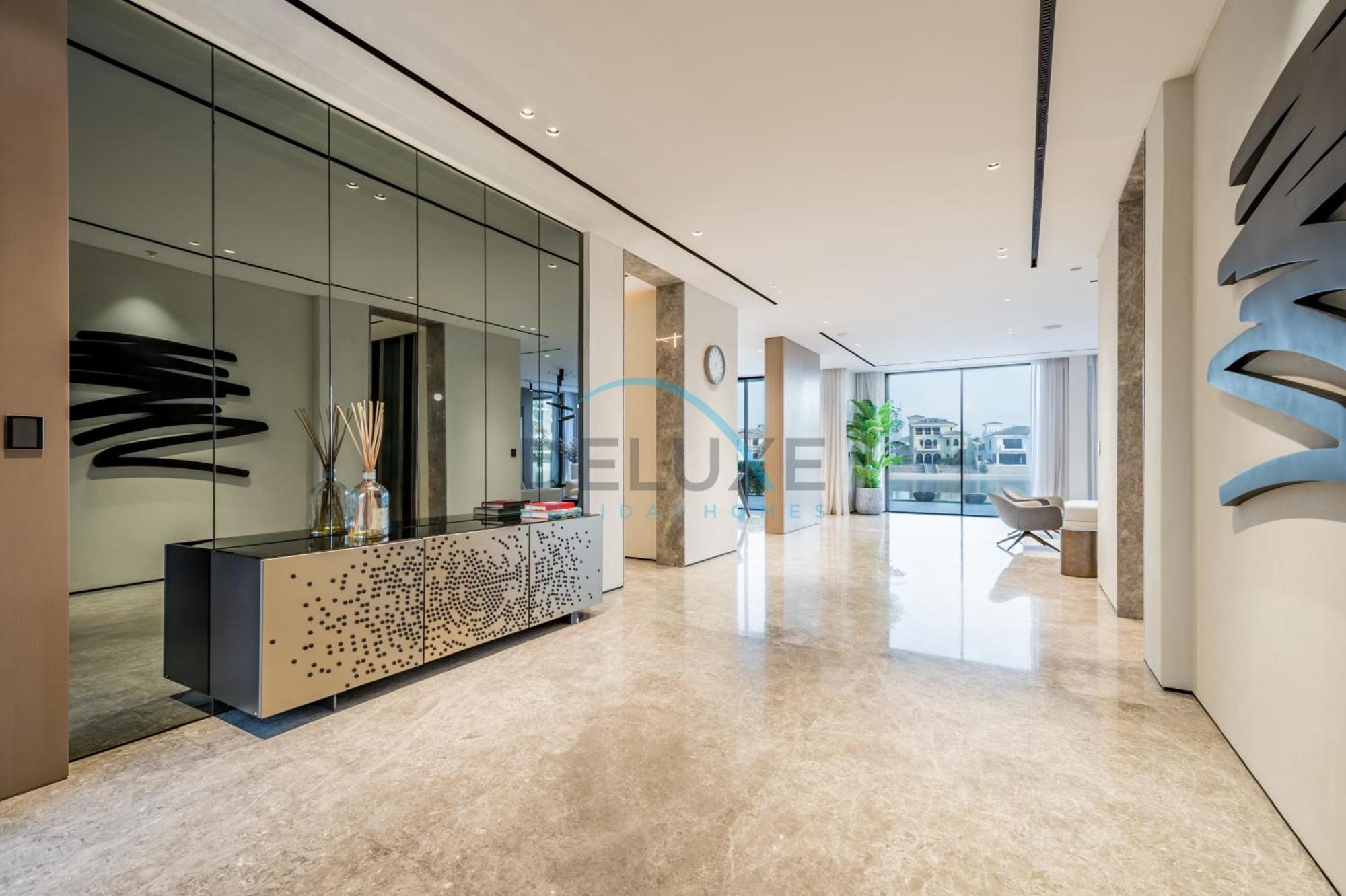 Apartment Exclusive 4br With 2 Assistant And Private Pool In Frond K, Palm Jumeirah By Deluxe Homes Dubai
