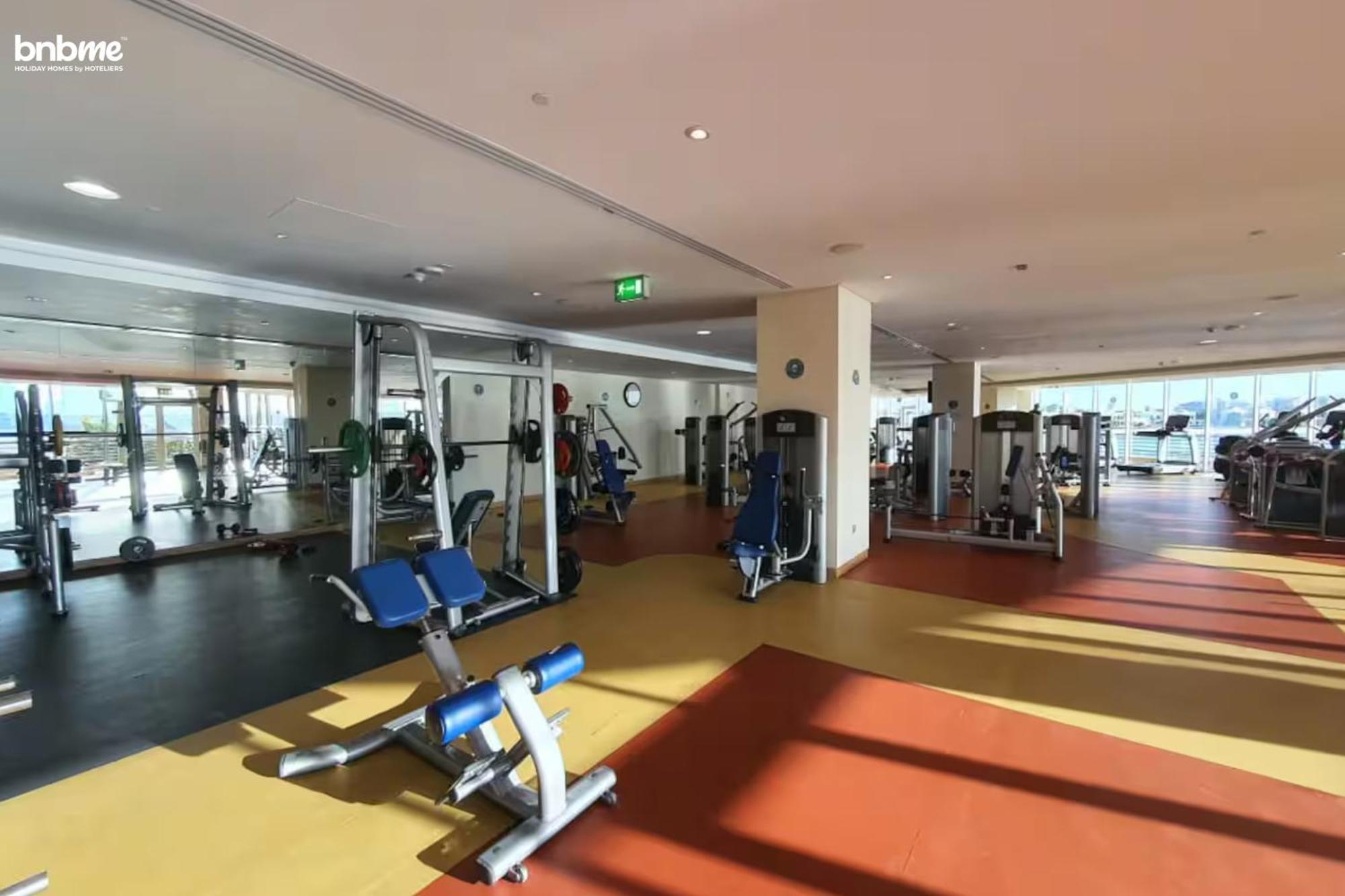 Bnbmehomes - Tiara Tanzanite Apartment Dubai