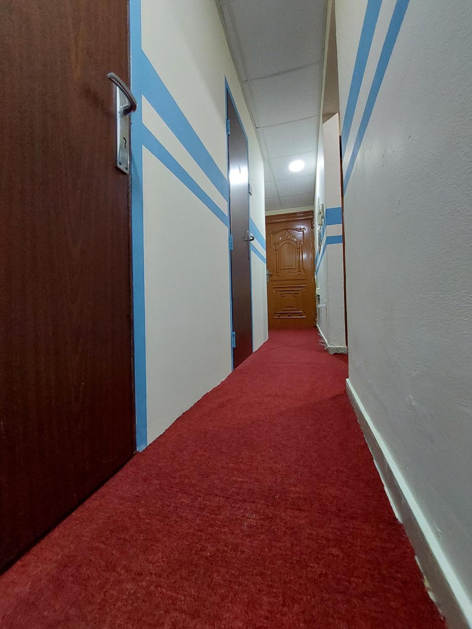 Apartamento Benitah Capsule Hostel, Family And Partitions Dubai