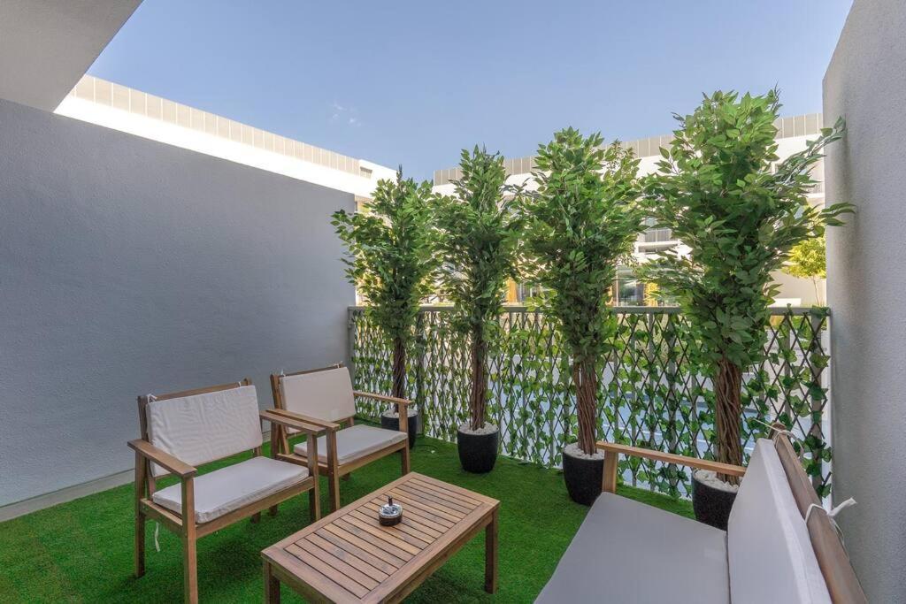 New Charming In Jvc Apartment