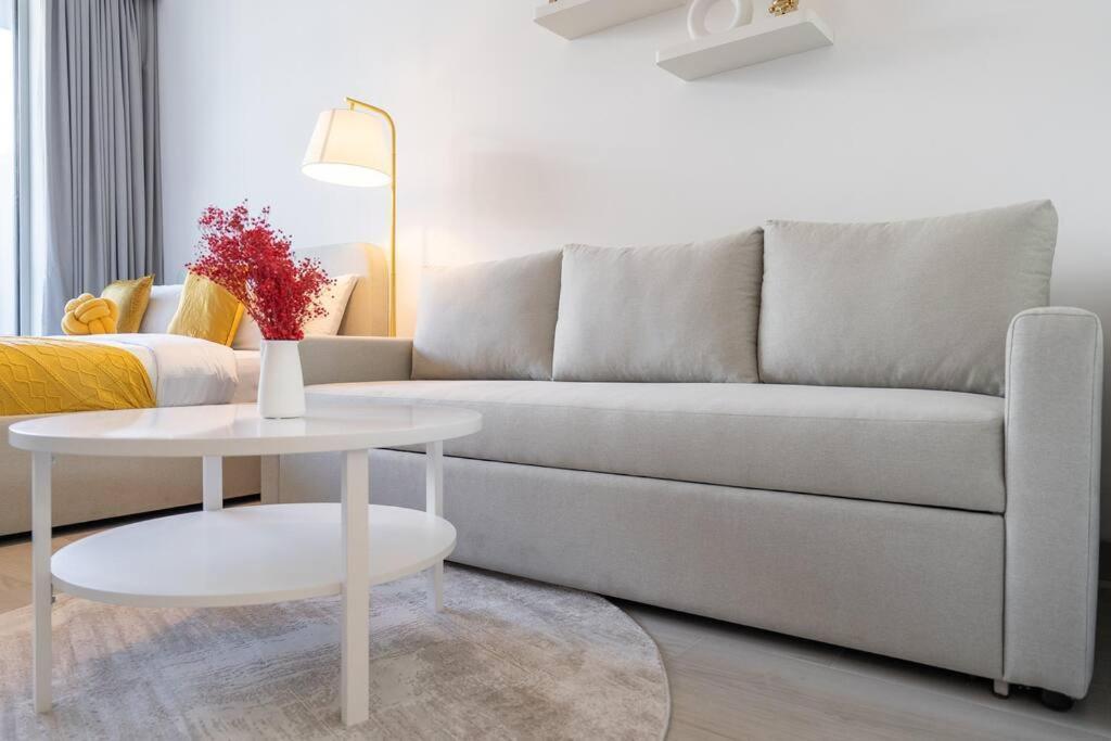 New Charming In Jvc Apartment *