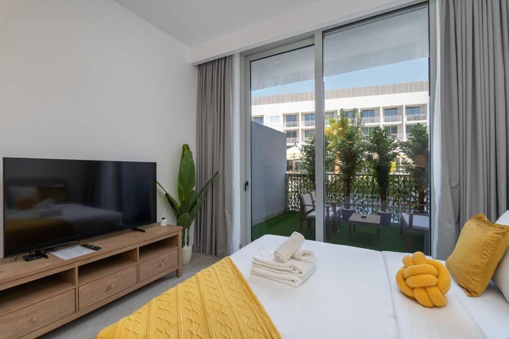 New Charming In Jvc Apartment *
