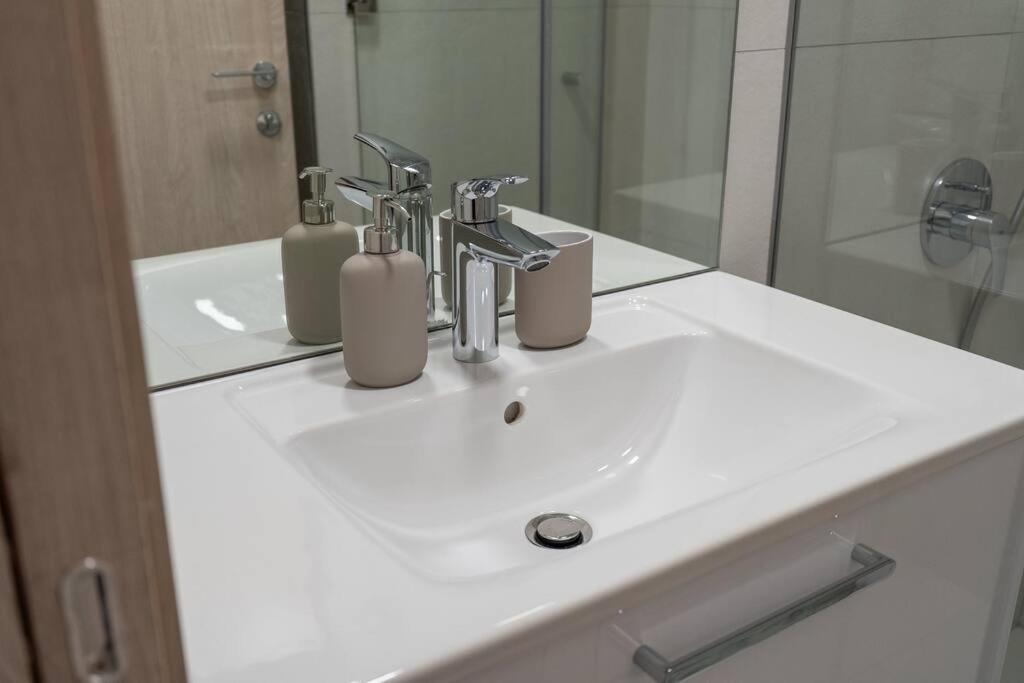 Apartment New Charming In Jvc *